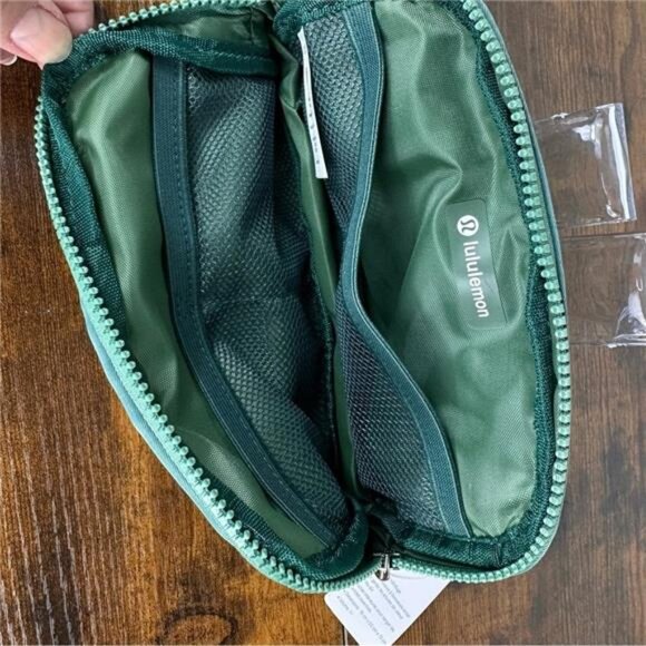 Lululemon Belt Bag Mossy Forest Green & Everywhere Belt & Crossbody Bag NEW - Picture 5 of 7